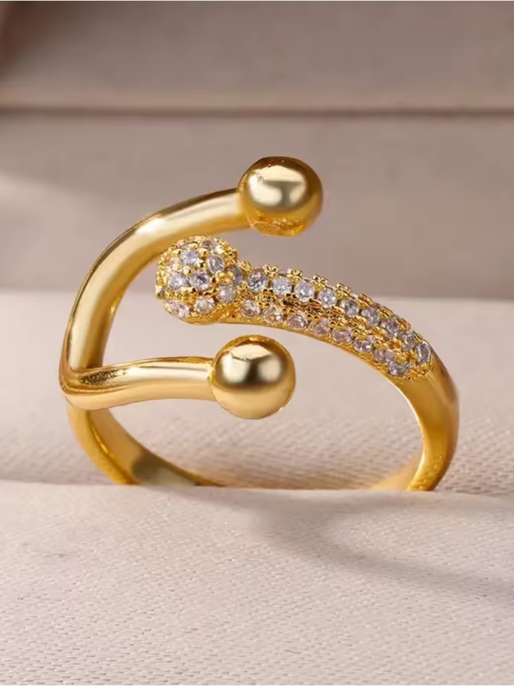 Horseshoe Gold Crystal-Accented Open Ring - Picture 4 of 6